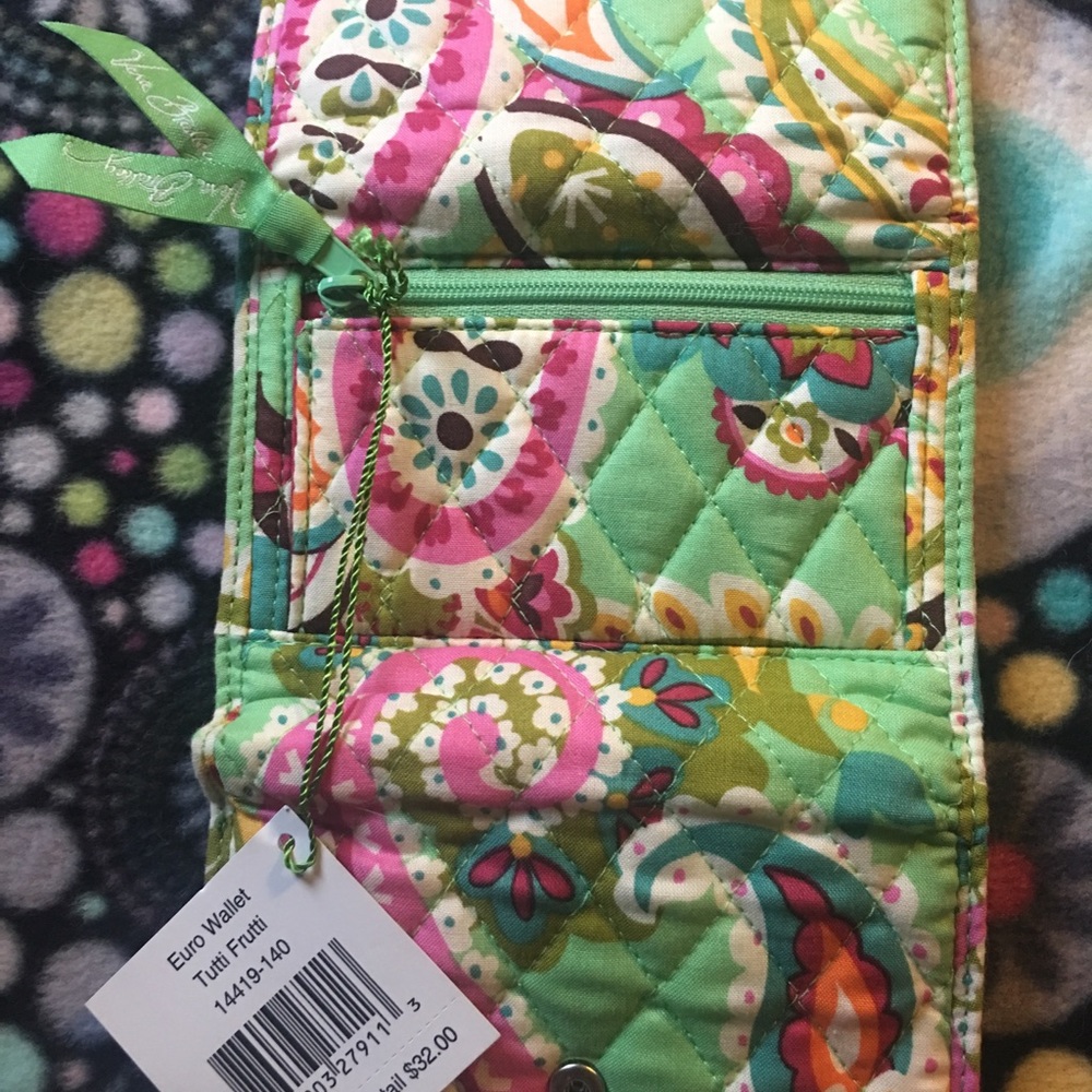 Vera Bradley tutti frutti Euro wallet